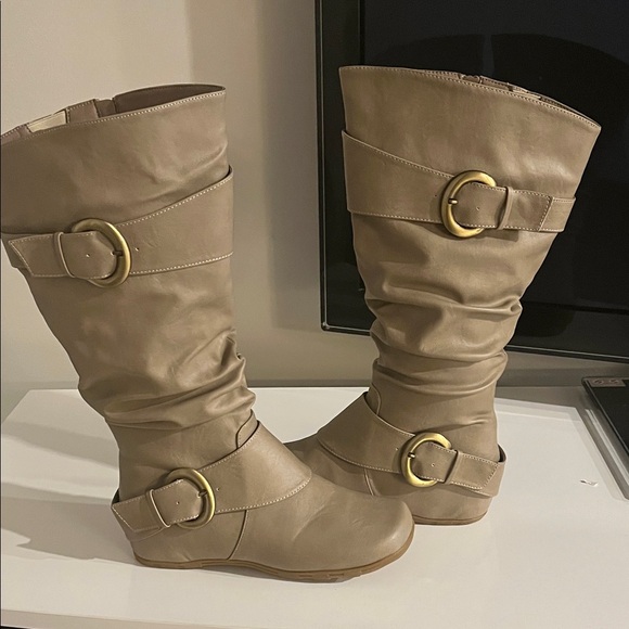 Journee Collection slouch Wide Calf Taupe Boots with Gold Buckles Size 8 - Picture 1 of 15